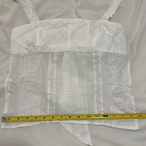 NWT UO Ecote Jana Tie-Back Top in White Size L SOLD OUT - Picture 7 of 13